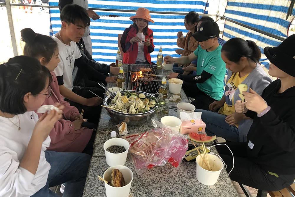 �����عɼ���